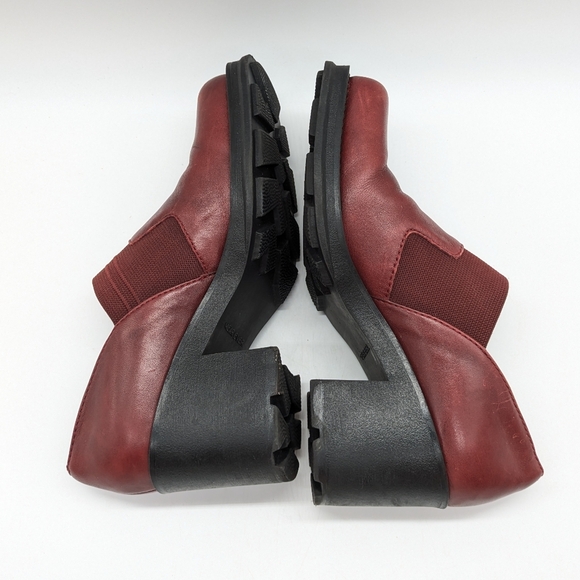 Bare Traps Wear Ever Red Leather Sidewinder Wedge Heel Slip On Loafer 6.5 - Picture 5 of 10